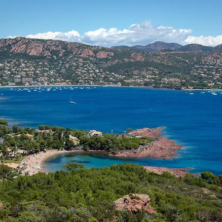 Proche Et Commerces Avec Clim, Wi-fi Et Balcon - Fr-1-466a-30 شقة Saint-Raphaël