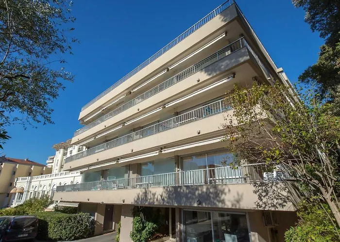 Proche Et Commerces Avec Clim, Wi-fi Et Balcon - Fr-1-466a-30 Apartment *